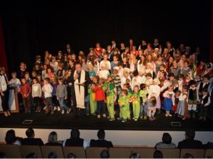 Slovesna otvoritev Ljudskega doma 40